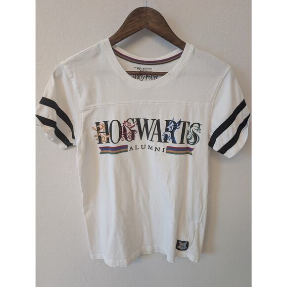 Universal Studios Tops - Harry Potter Hogwarts Classic t-shirt w rugby sleeves Y2K Vintage SZ XS